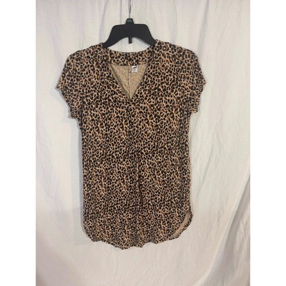 Old Navy Fitted Short Sleeve Blouse in Brown and Black